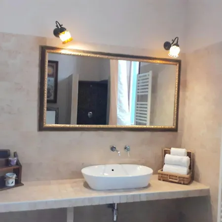 Barons Palazzo Cattaneo Apartment Sulmona