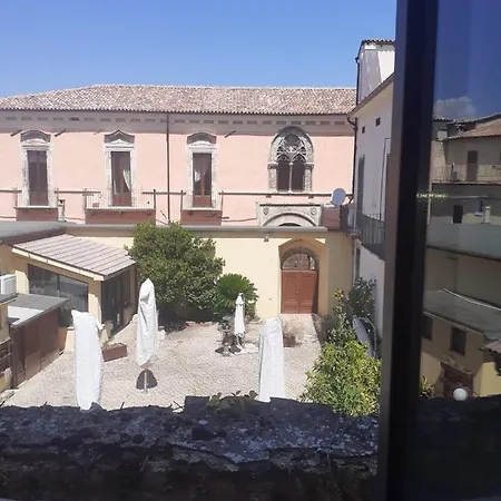 Barons Palazzo Cattaneo Sulmona