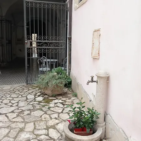 Barons Palazzo Cattaneo Sulmona