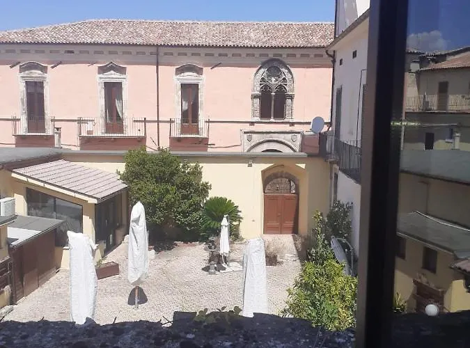 Barons Palazzo Cattaneo Sulmona