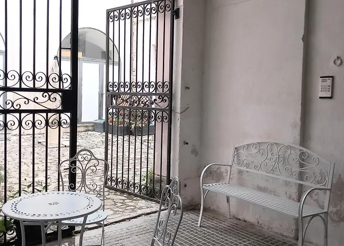 Barons Palazzo Cattaneo *